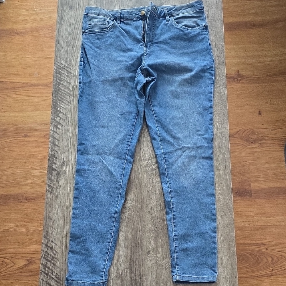 Serra Women's Skinny Jeans in Denim Blue